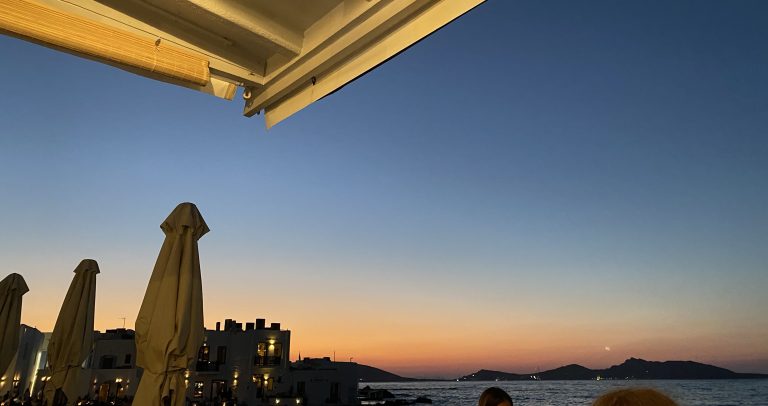 Day 3 – Paros: Monastiri Beach & Taverna Glafkos